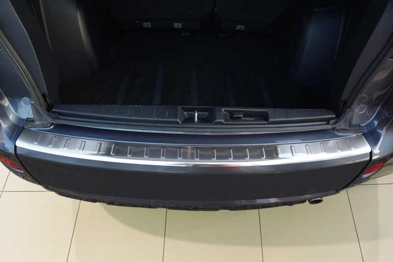 Listwa ochronna zderzak tył bagażnik Mitsubishi Outlander